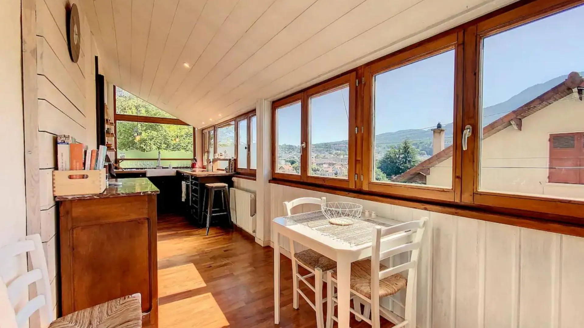 T4 Cosy Et Ecologie Lac Et Montagne Tresserve Apartment